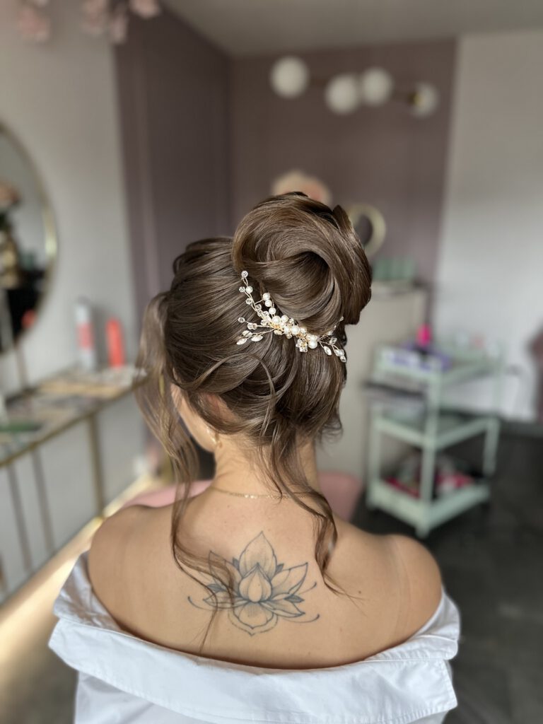 fryzura okolicznościowa Hairloom
